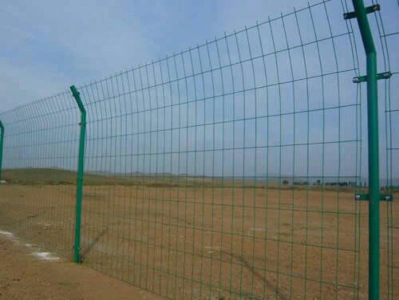 全新公路铁丝围栏网圈地防护网双边丝护栏网