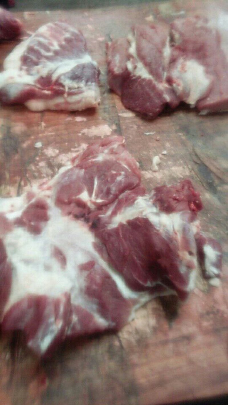 猪肉未加工食用整猪
