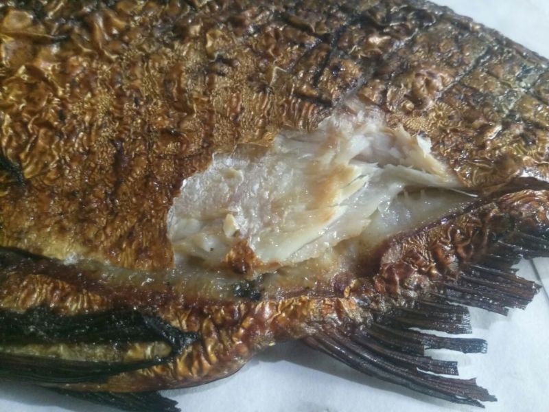 香酥鱼熏武昌鱼