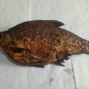 香酥鱼熏武昌鱼