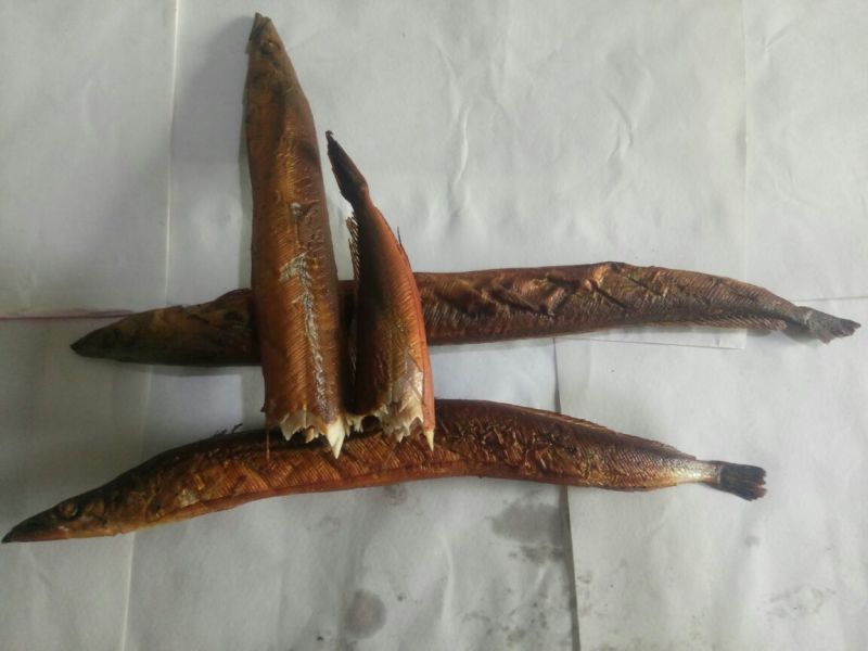 香酥鱼熏泥鳅