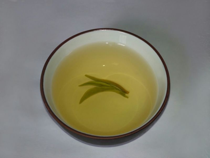 古树普洱茶晒青毛茶云南凤庆原产