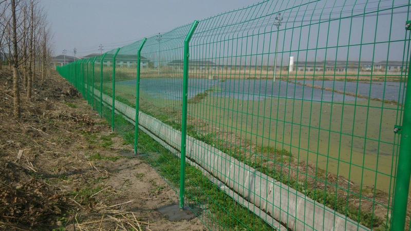 全新公路铁丝围栏网圈地防护网双边丝护栏网