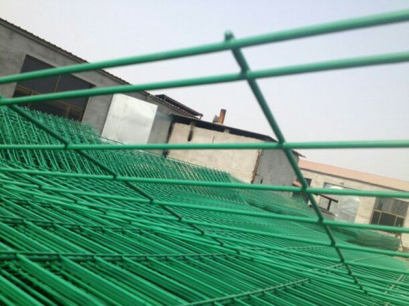 全新公路铁丝围栏网圈地防护网双边丝护栏网