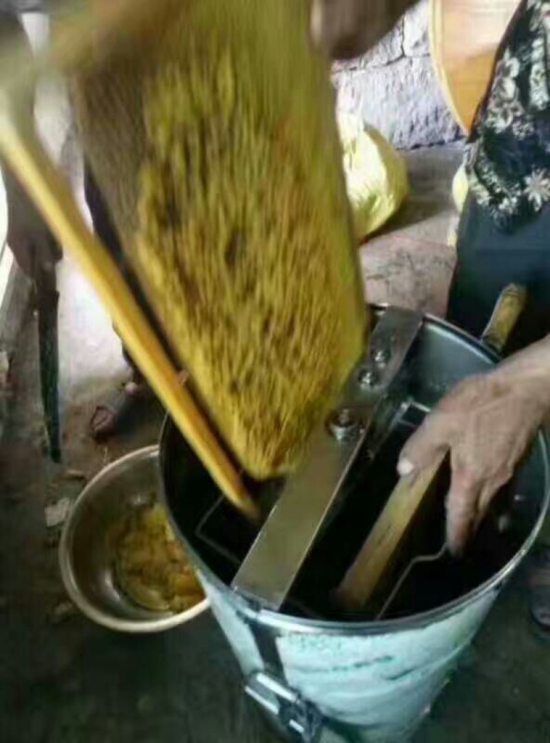 蜂蜜土蜂蜜2斤装，欢迎各位下单，自家养殖蜜蜂产蜜