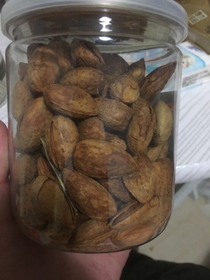 纸皮巴旦木