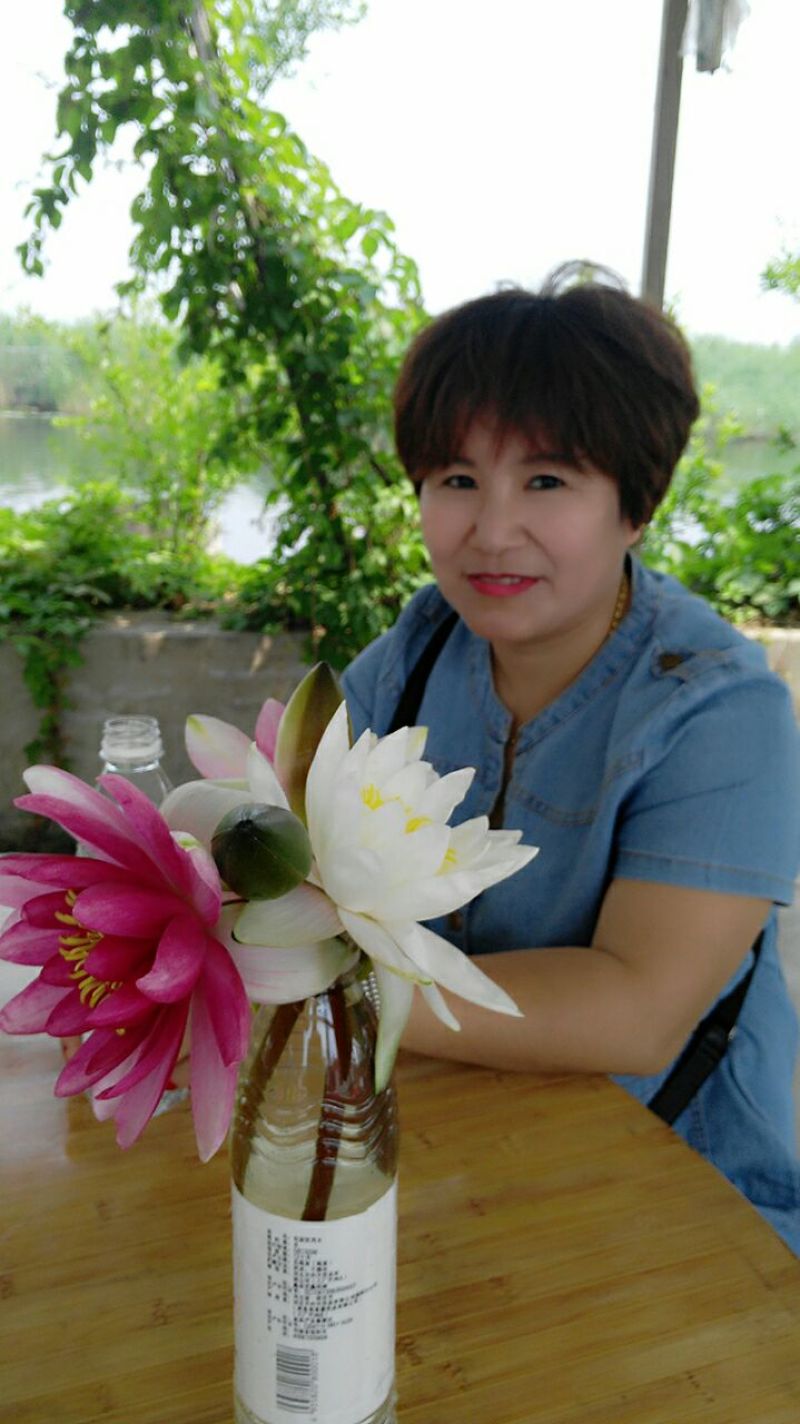 红莲花