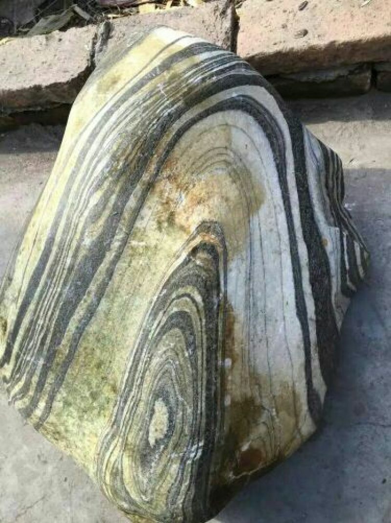 毛石