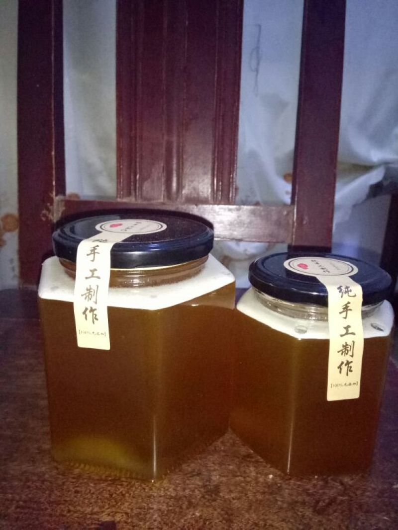 正宗秦岭深山土蜂蜜，产地直供，货源充足，品质保证欢迎采购