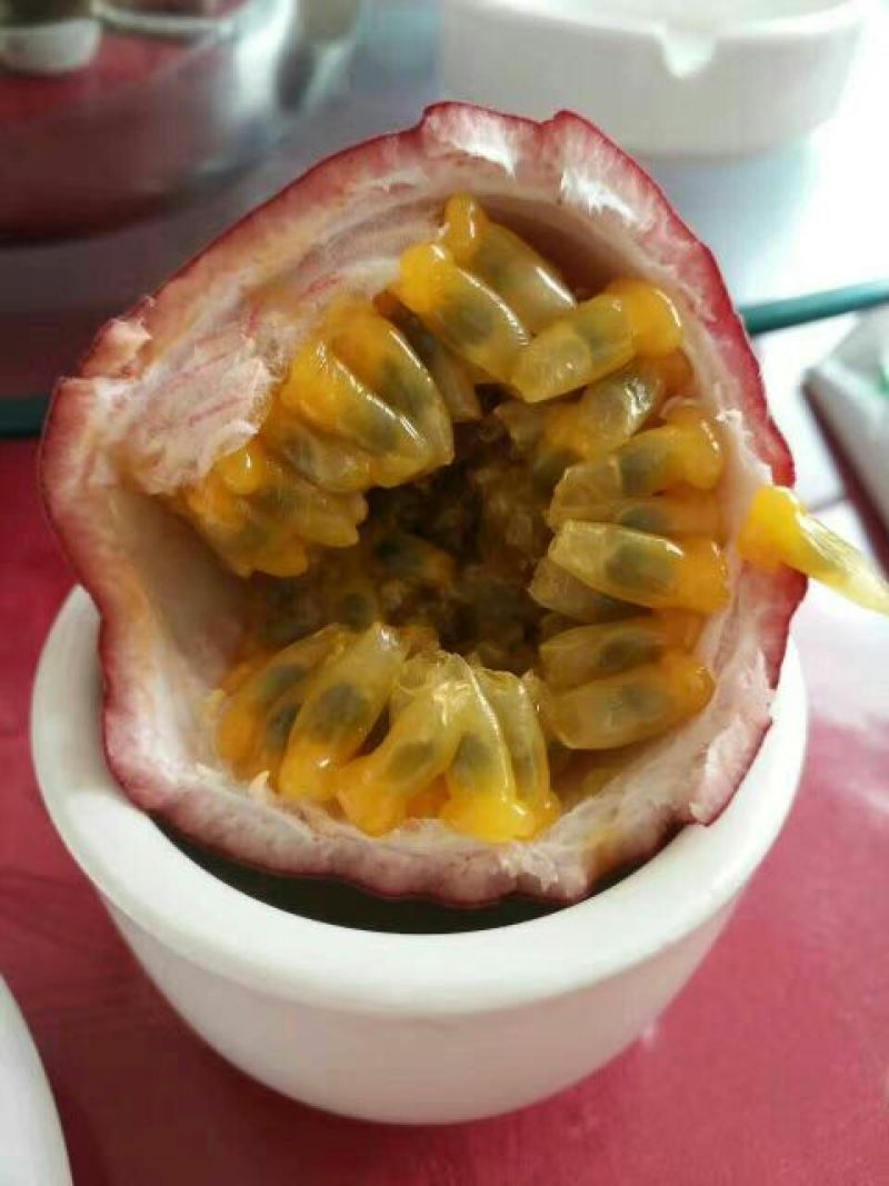 百香果60~70g紫果