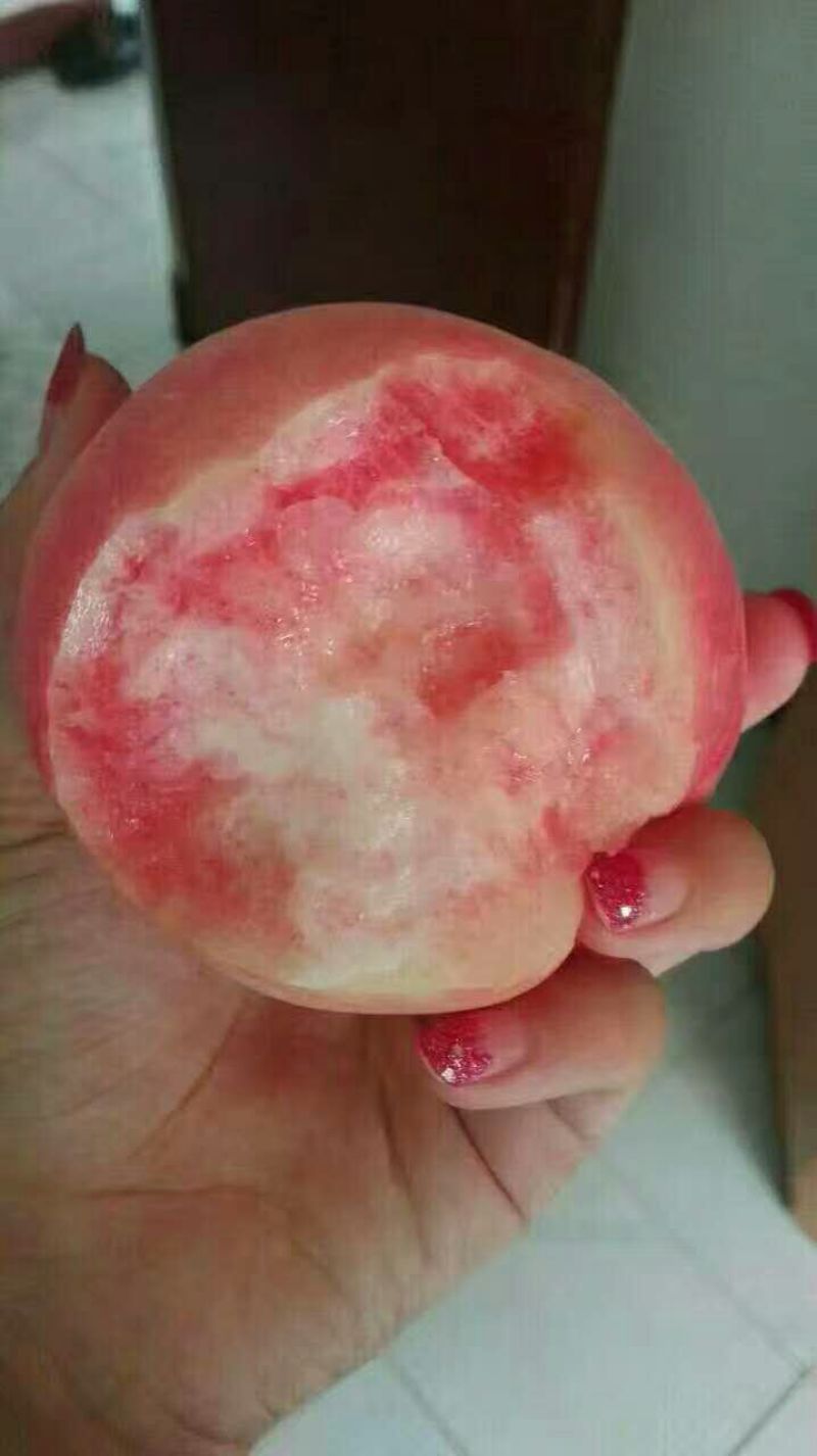 阿布白桃80mm以上