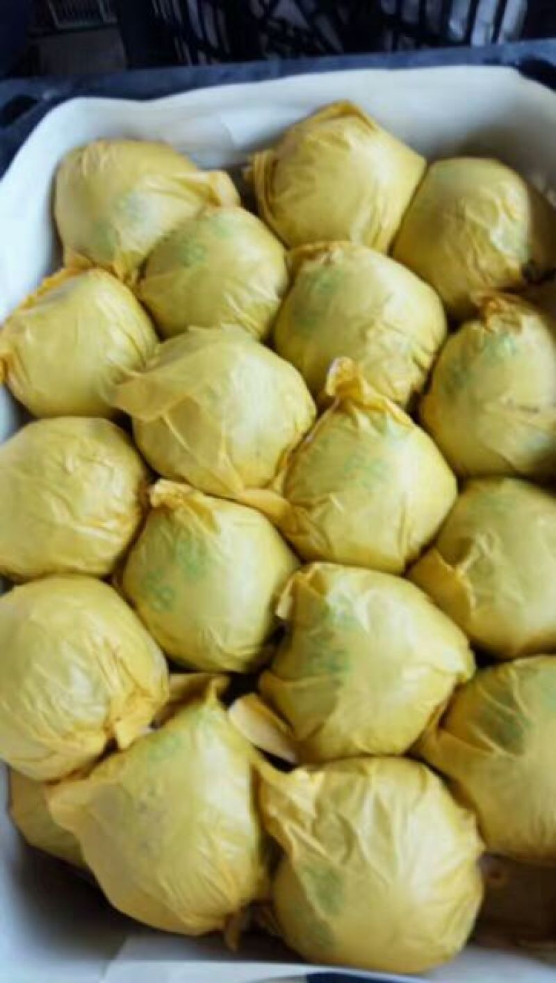 皇冠梨300~350g纸加膜