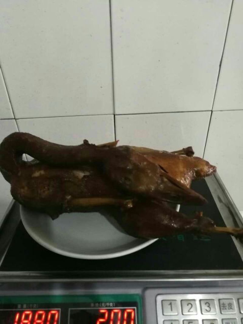 卤鹅