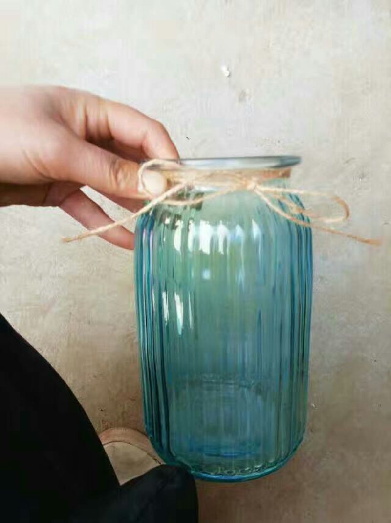 鲜花瓶