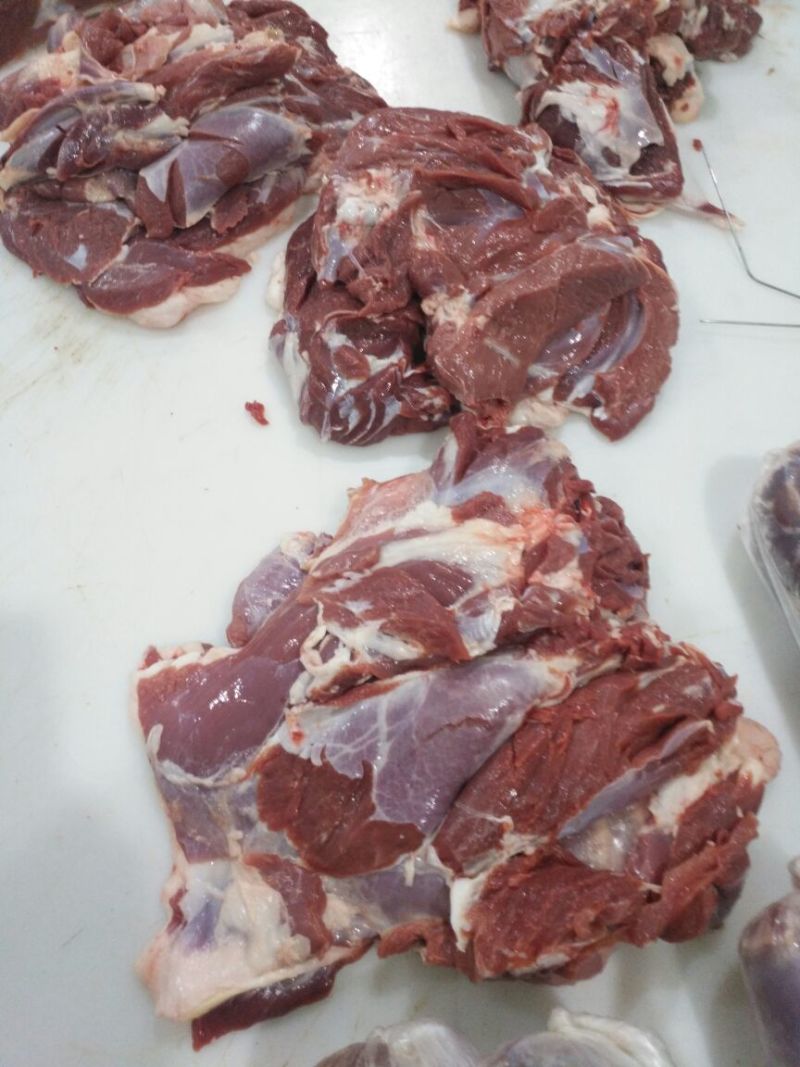 羊后腿是不带骨绵羊肉
