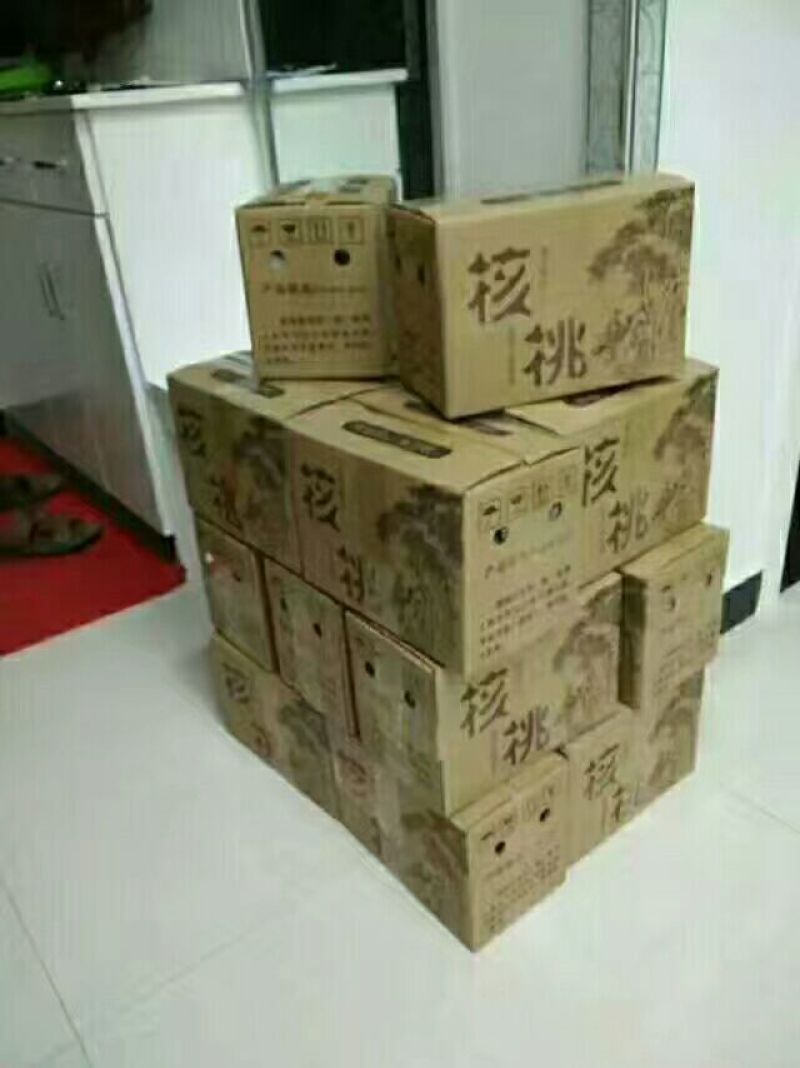 青皮核桃青皮湿