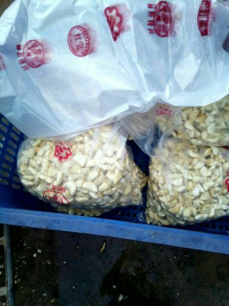 菱角米包装（包装按照客户指定要求来，有散装和抽真空。）