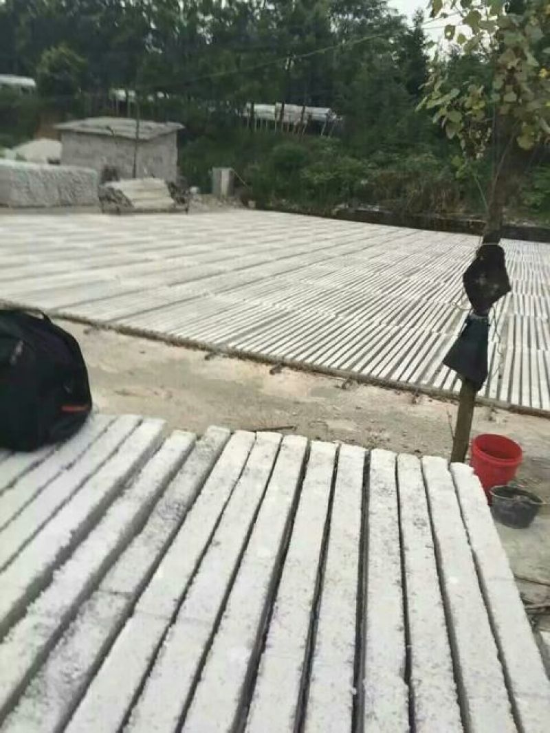 水泥立柱