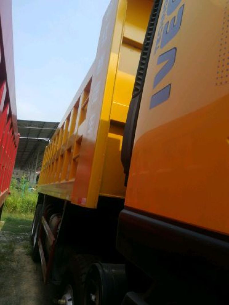 自卸车7.8m