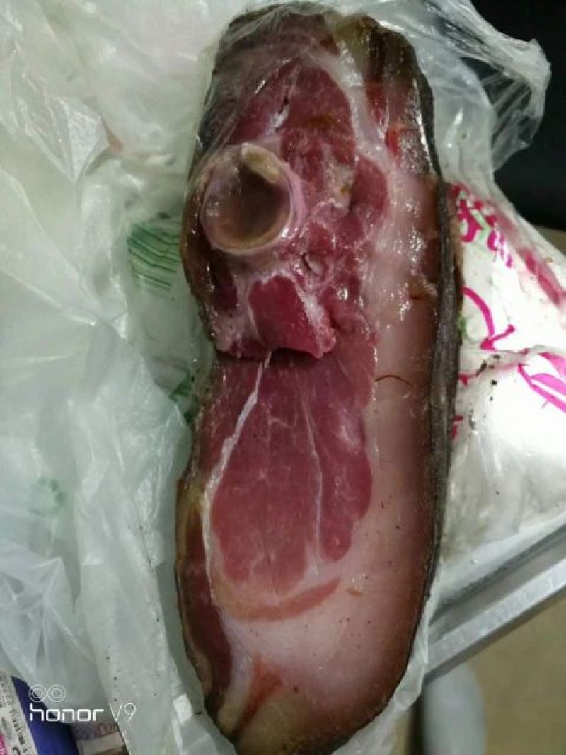 火腿大理云龙白族农家腌制