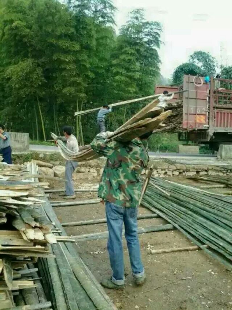 基地原产地直供各类规格西瓜大棚竹片，羊肚菌用大棚竹片