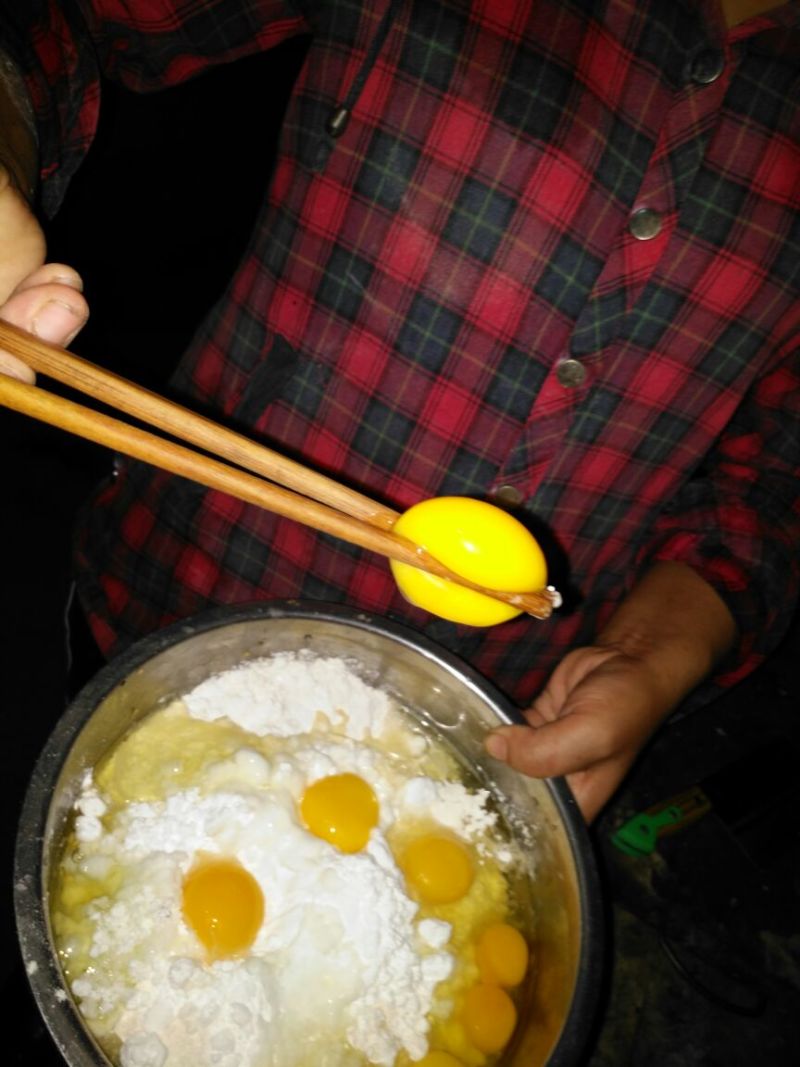 绿壳鸡蛋食用50g以下