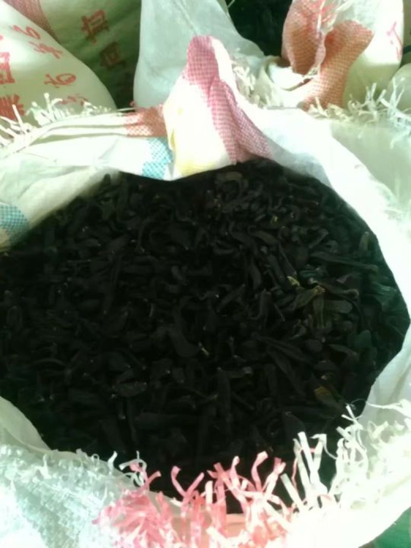 宽体金线蛭药用水蛭清水吊干