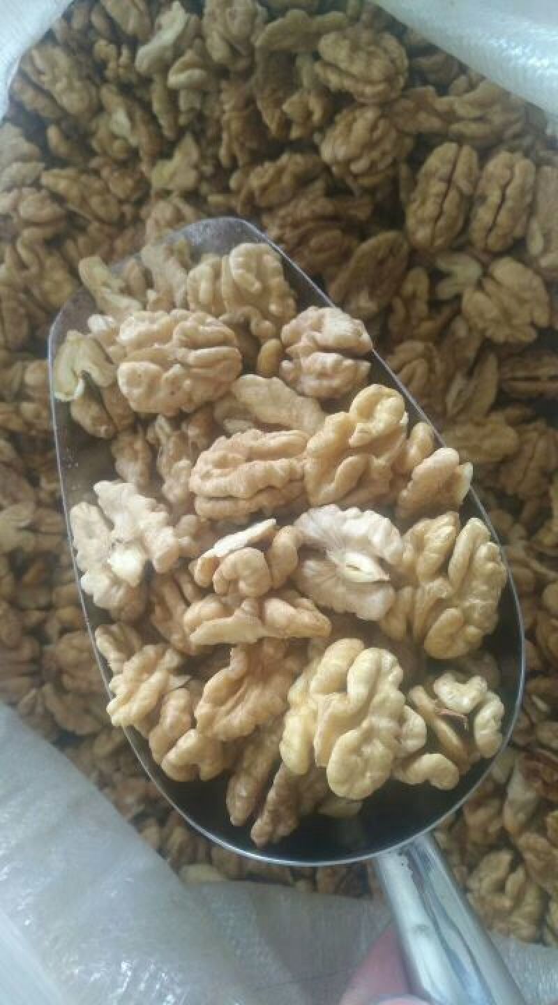 核桃仁薄皮和大优两种