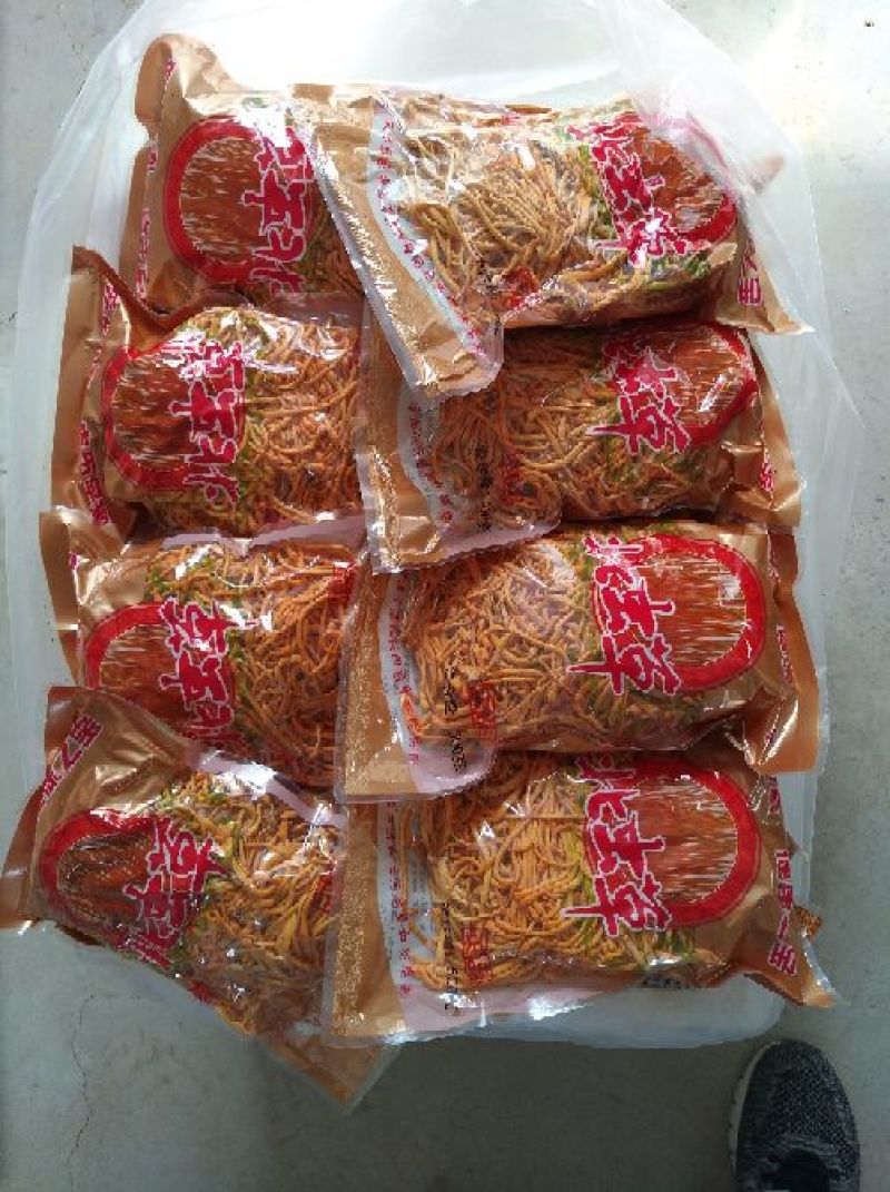 新鲜采摘虫草花5斤袋装冷藏发货，保证产品的新鲜度