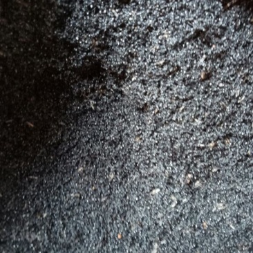 大山里的野生黑蚂蚁，无杂质，干度好，泡酒，泡茶都可以。