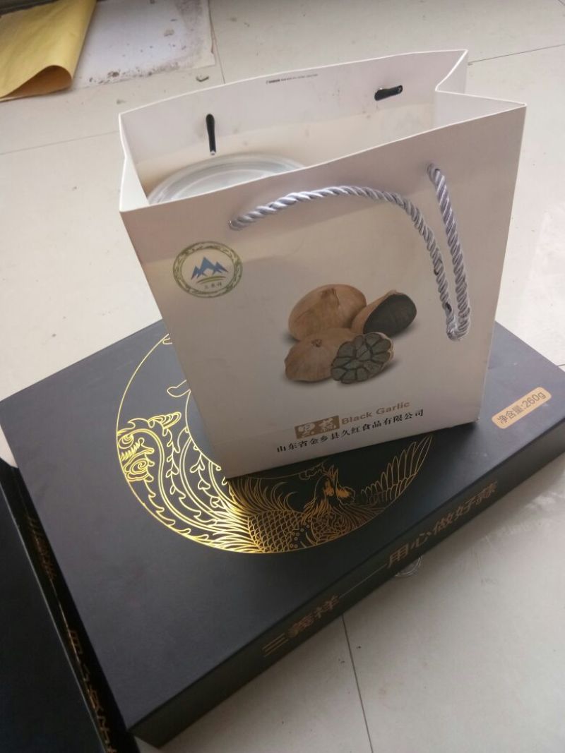 黑蒜两罐起包邮，两盒包邮