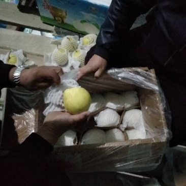 雪花梨纸箱300~350g