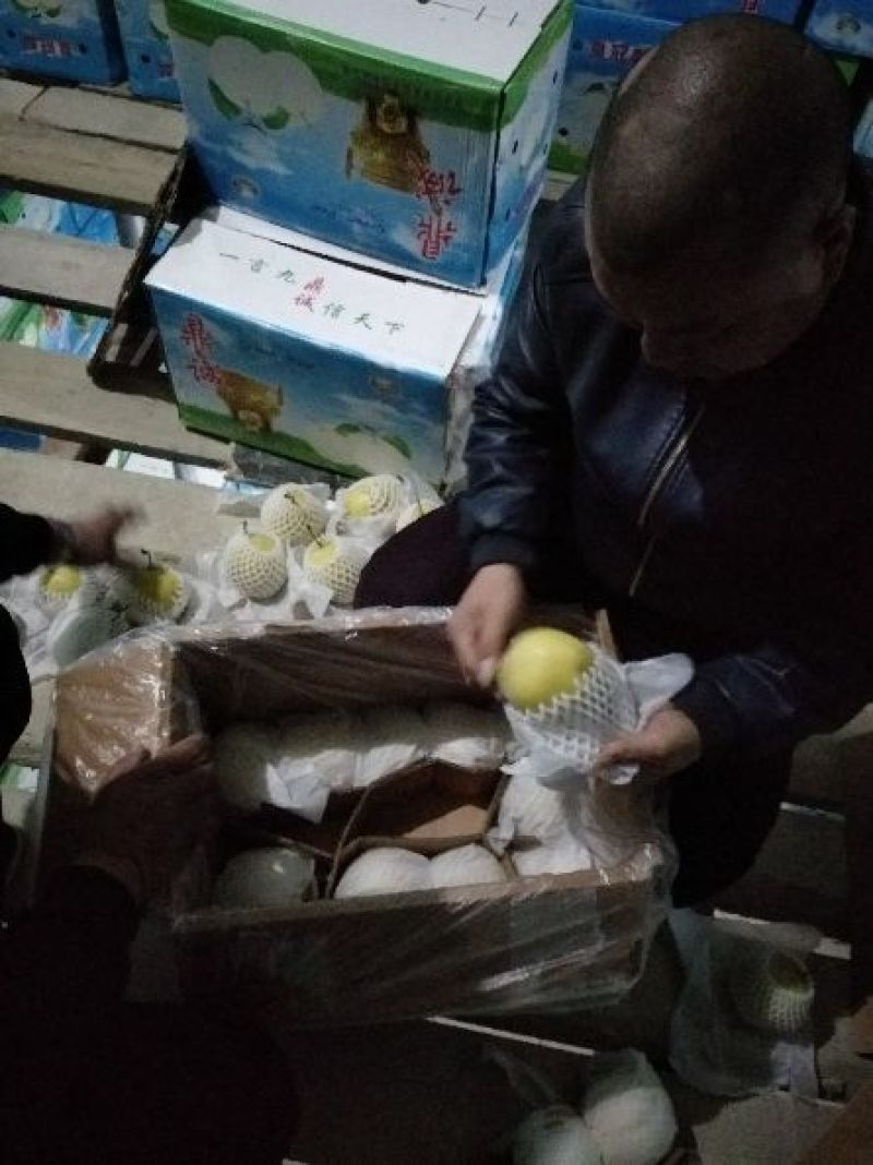 雪花梨纸箱300~350g