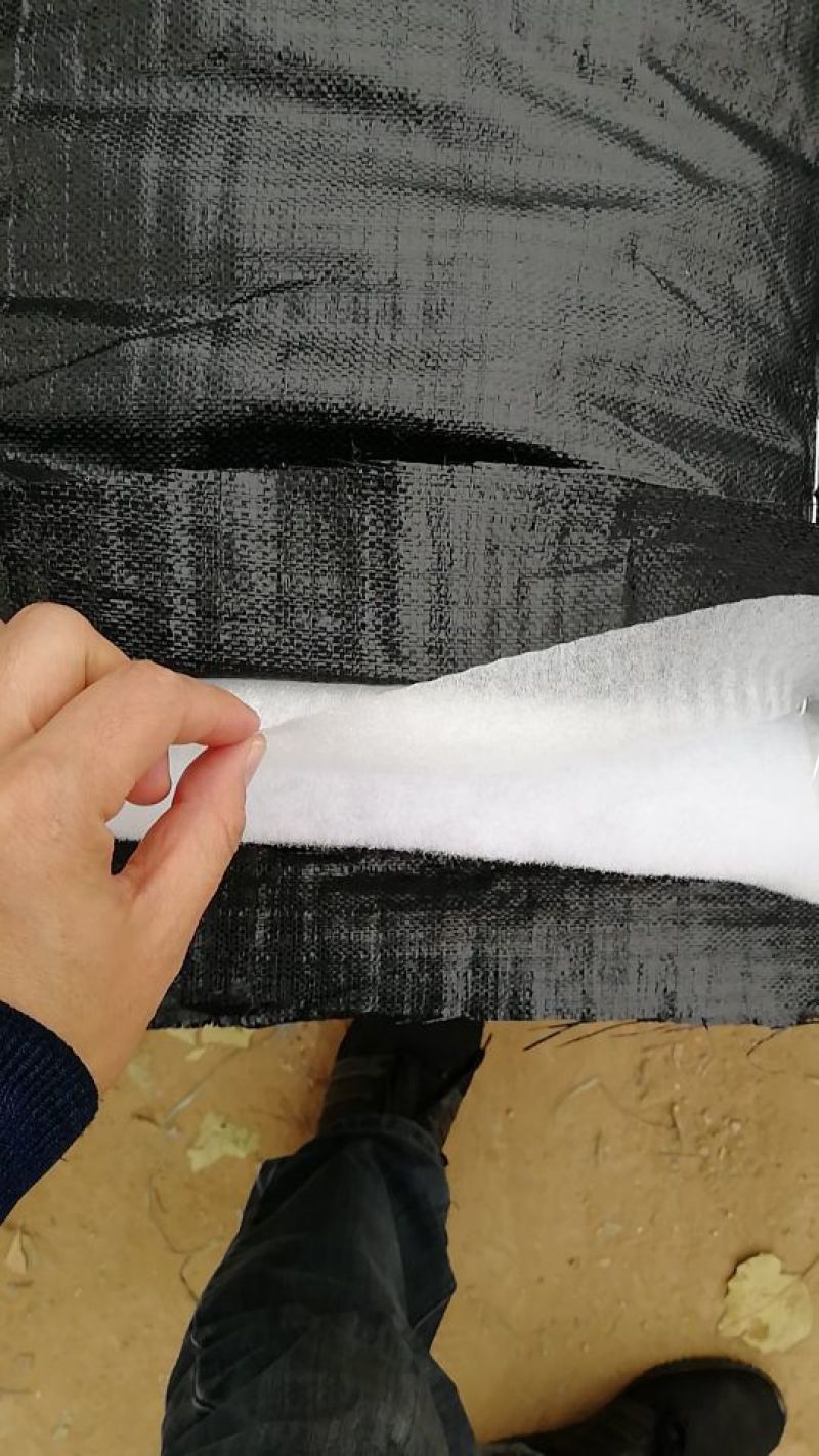 厂家低价直供大棚保温被保温效果好防雨雪使用寿命长
