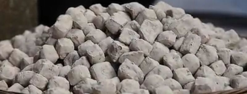 灰豆腐湿豆腐