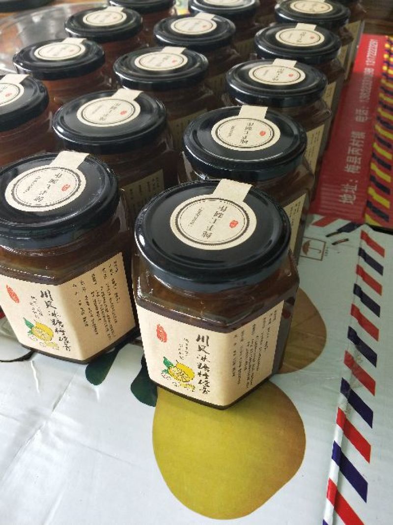 柠檬膏川贝炖冰糖柠檬膏
