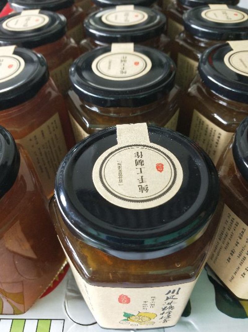 柠檬膏川贝炖冰糖柠檬膏
