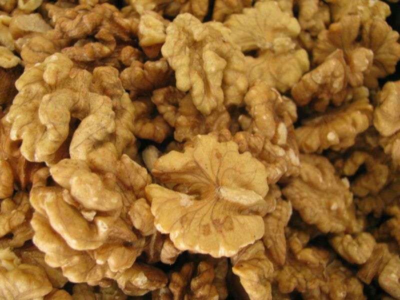核桃25~30mm去皮干