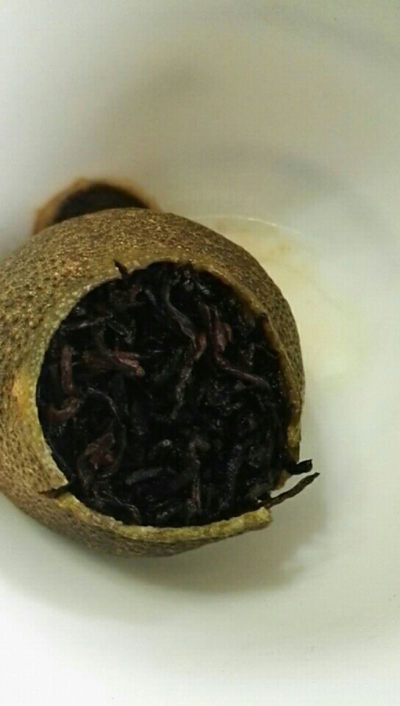 云南普洱茶：用云南普洱茶老树熟茶加小青柑