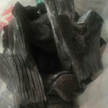 果木碳95%以上烧烤炭