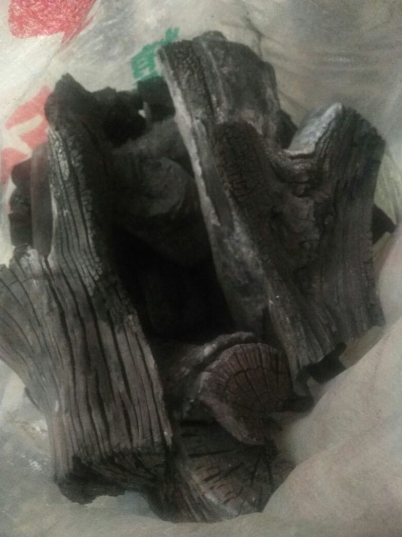 果木碳95%以上烧烤炭