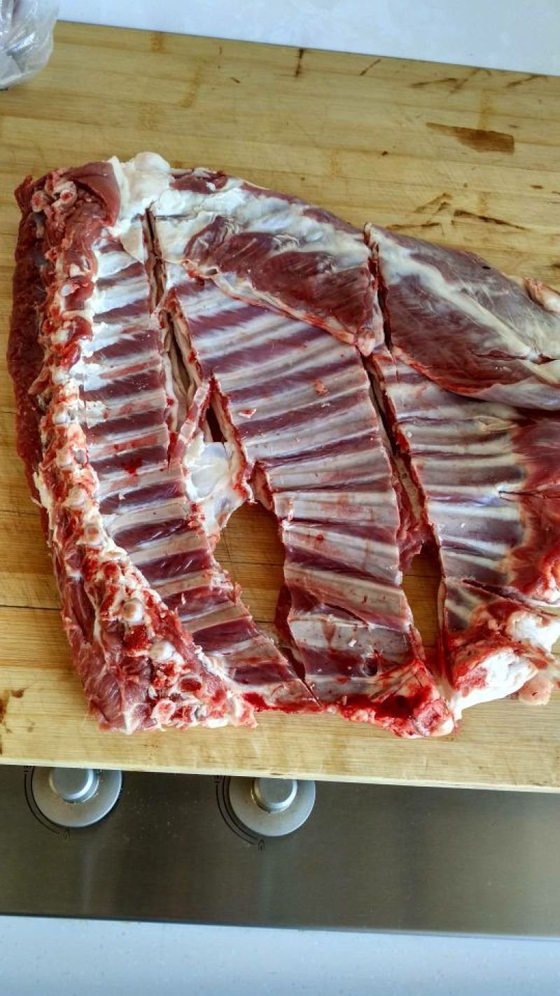 羊肉是带骨绵羊肉