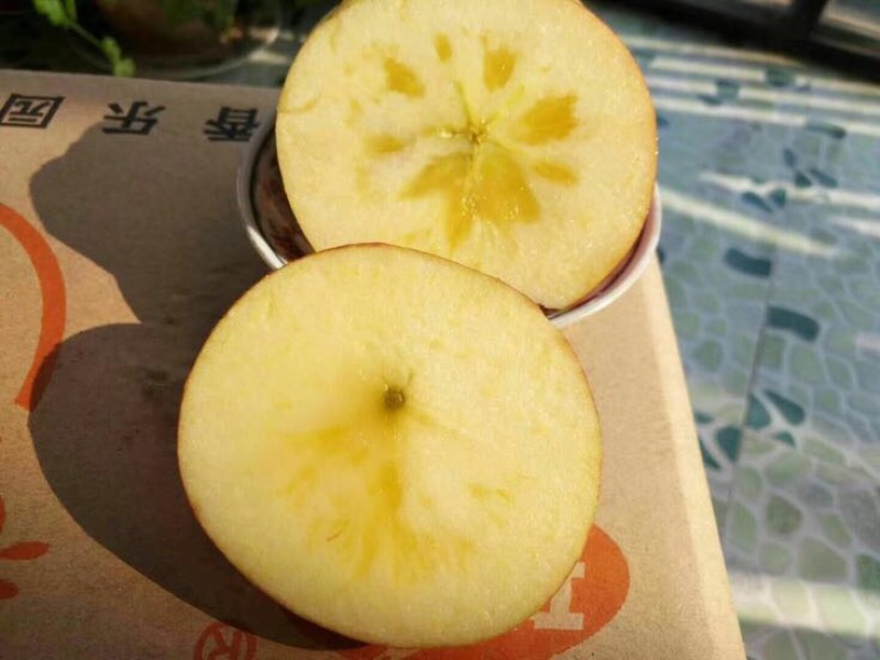 冰糖心苹果80mm以上纸袋