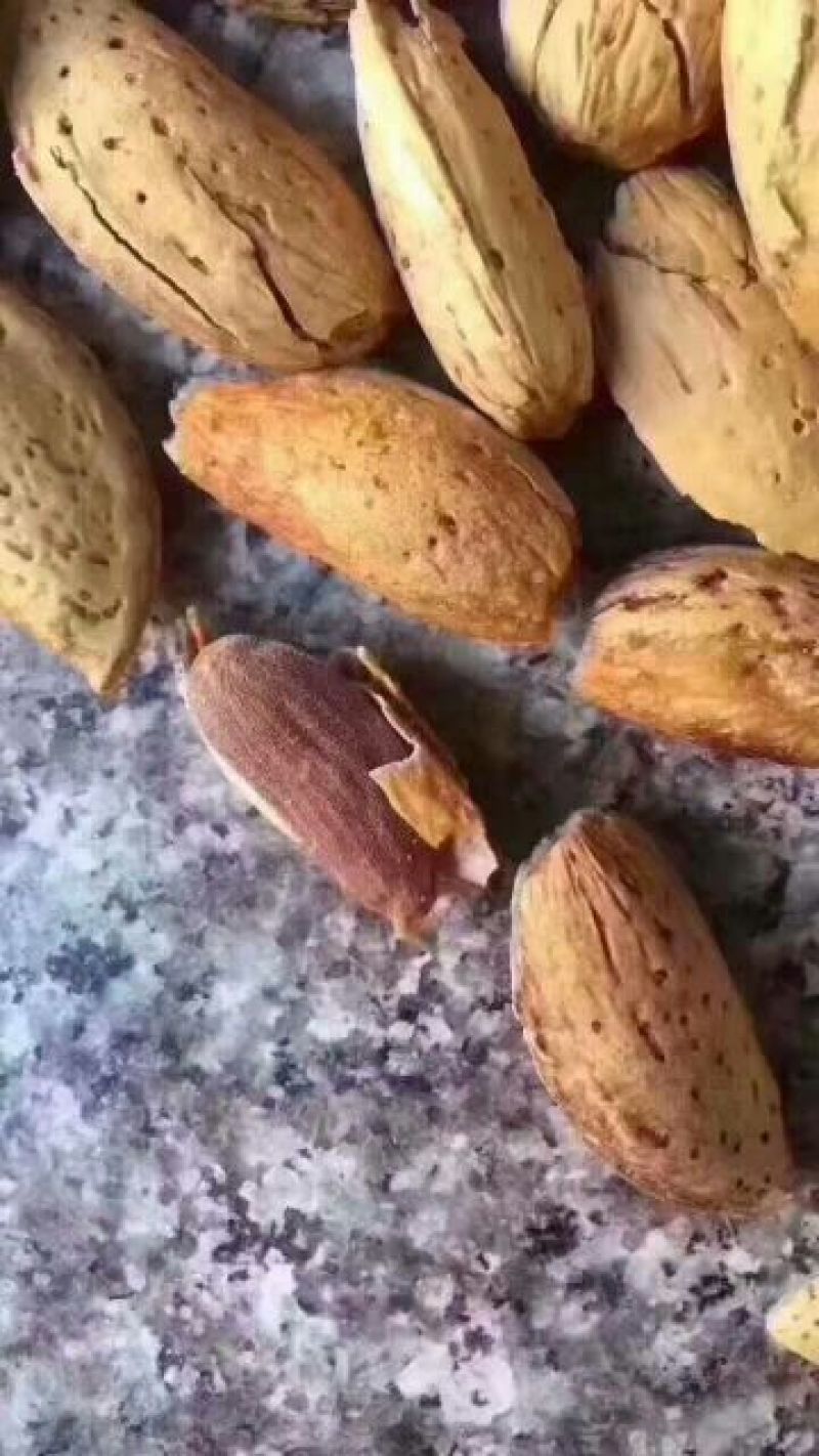 新疆巴旦木盒装