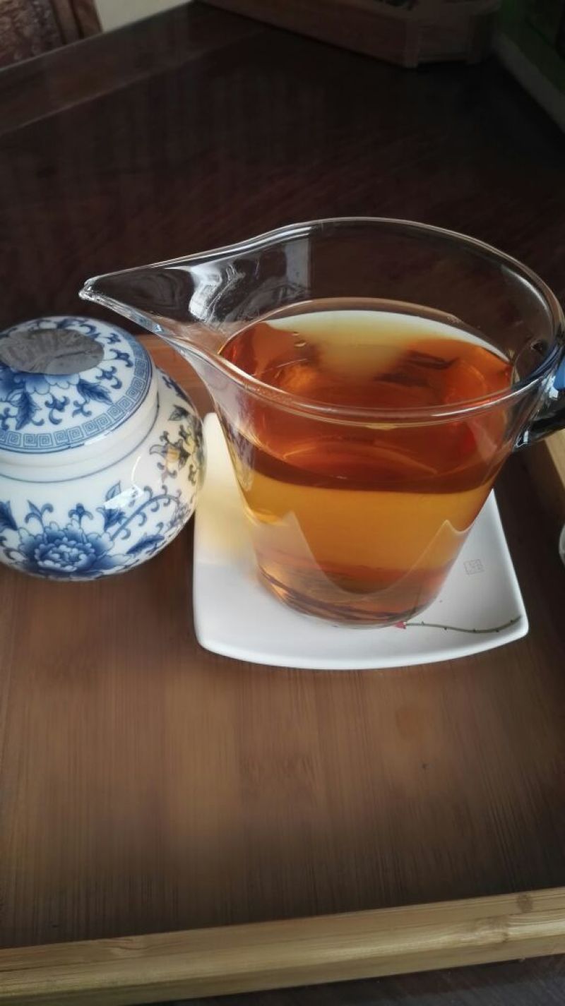 云南凤庆松针是一芽一叶的茶500克两盒