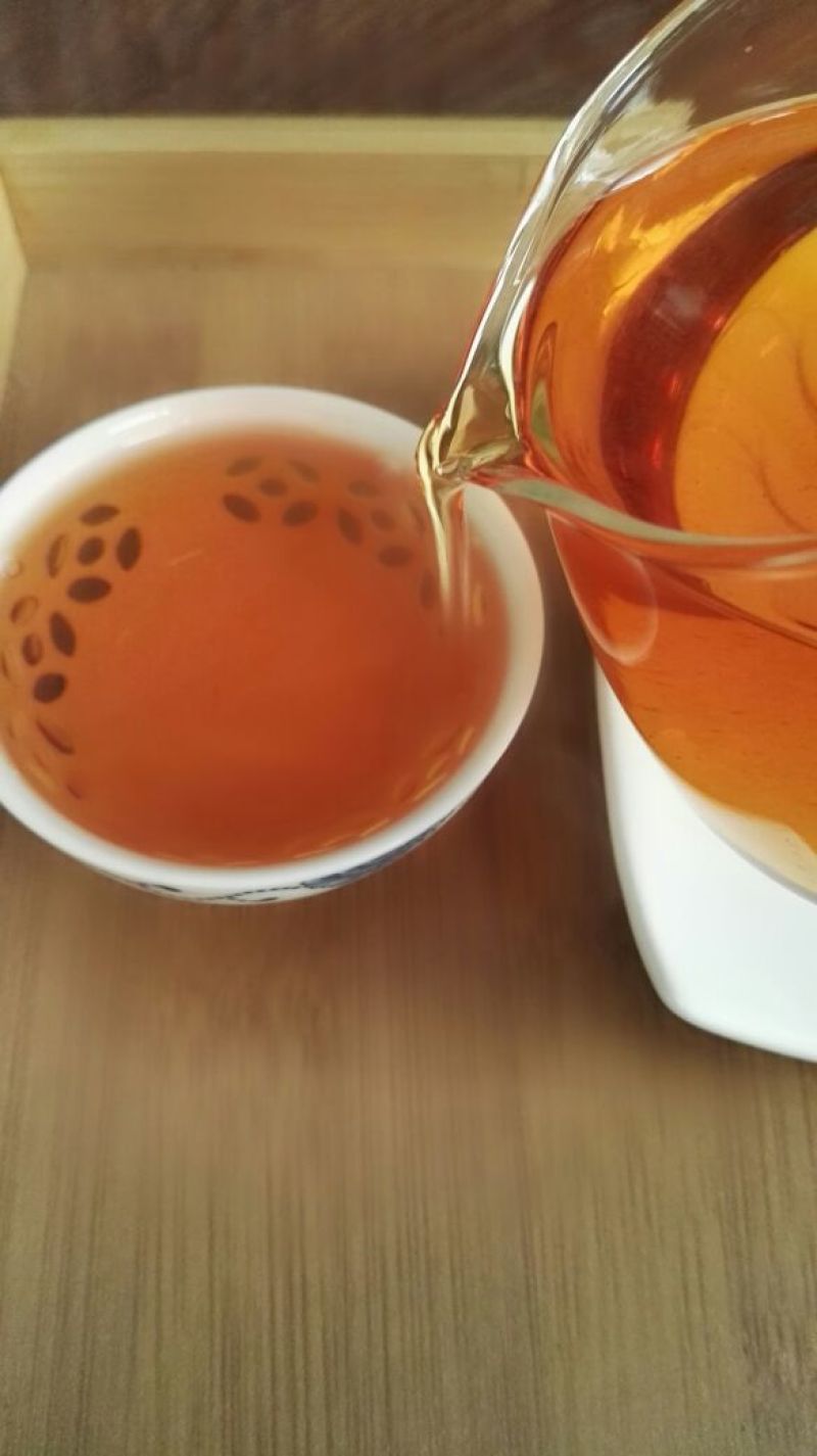云南凤庆松针是一芽一叶的茶500克两盒