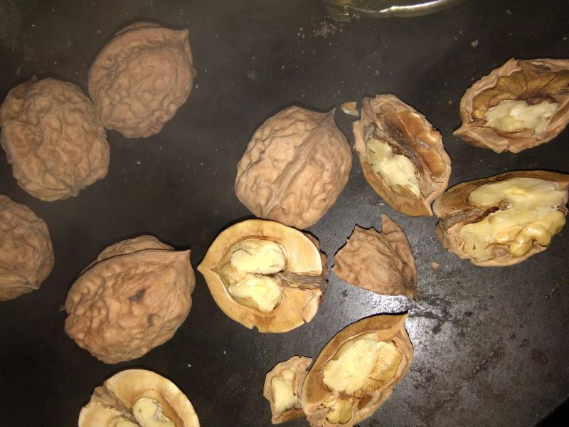核桃去皮25~30mm干