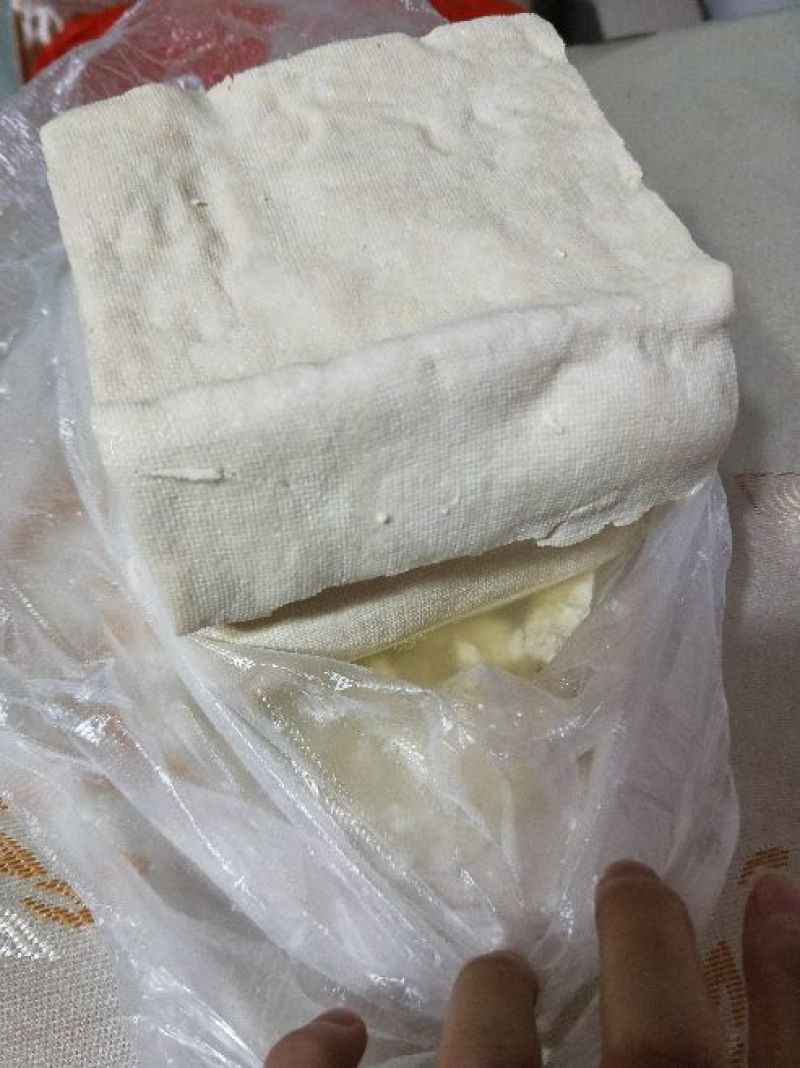 豆腐湿豆腐