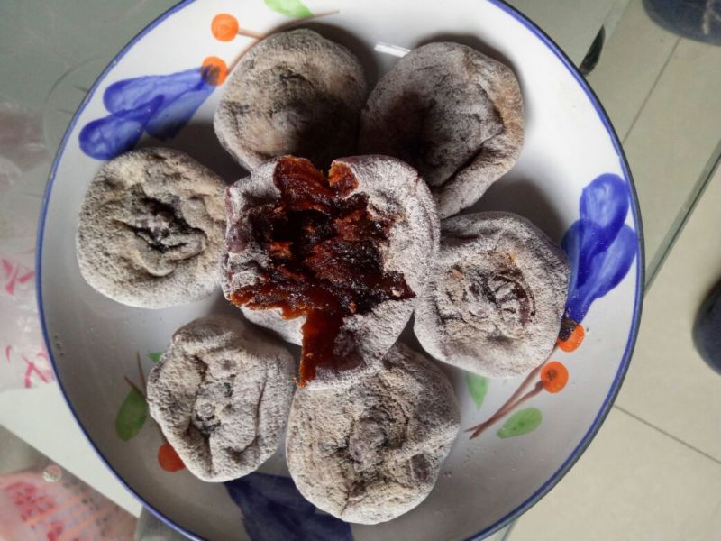 农家柿饼，霜白，肉软，甜度高，价格合理，