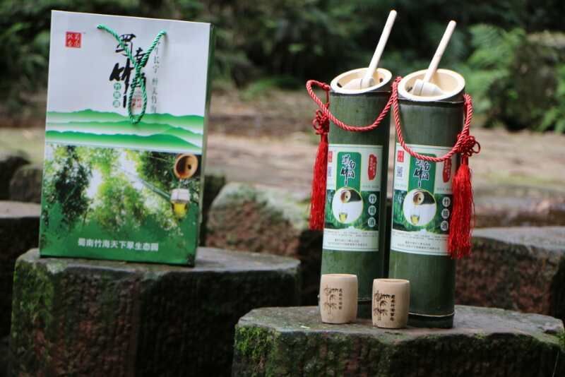 竹筒酒竹筒酒，酱香型的